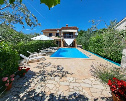 APARTMENT WITH POOL PULA